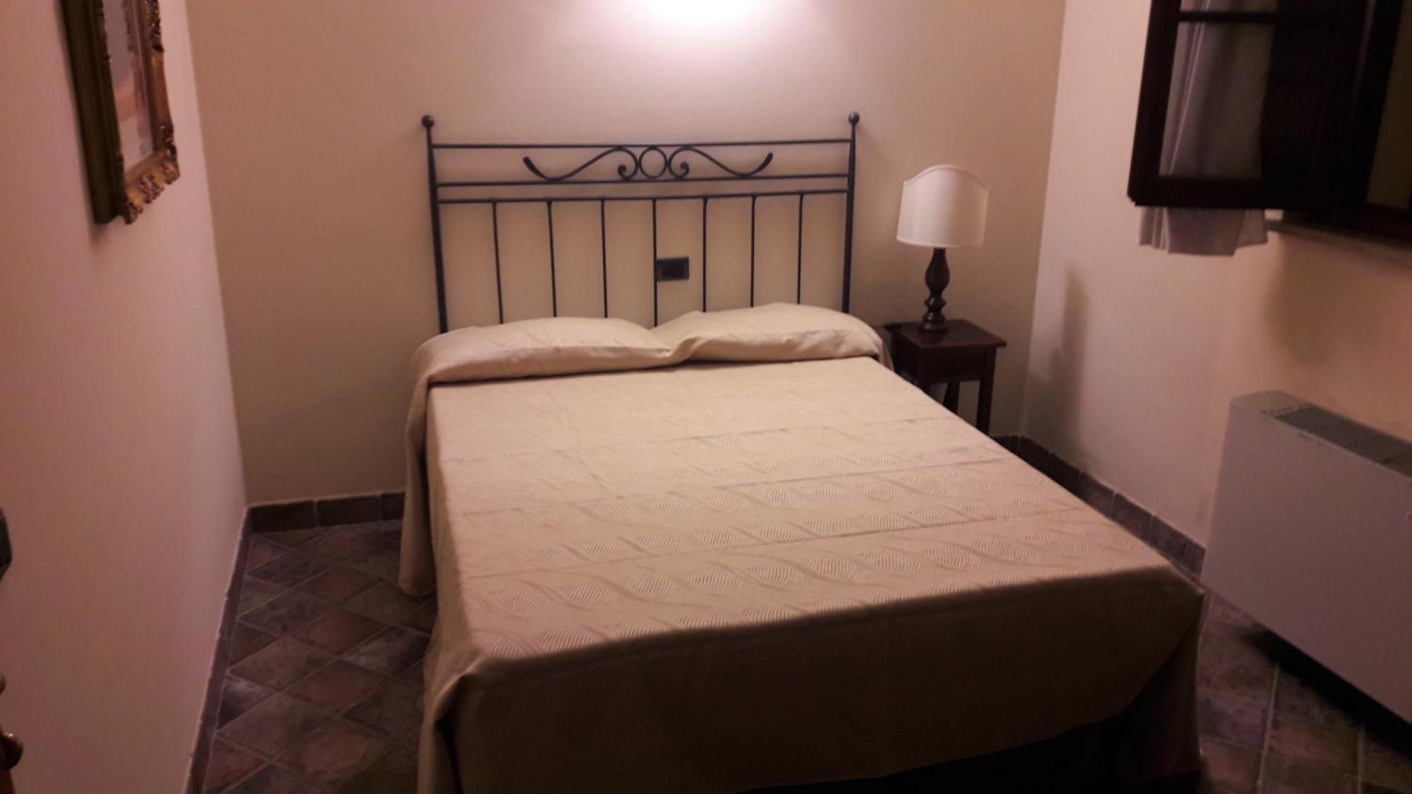 Country Hotel Poggiomanente Umbertide Room photo