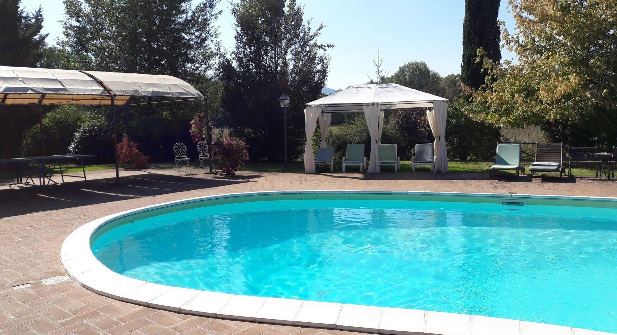 Country Hotel Poggiomanente Umbertide Exterior photo