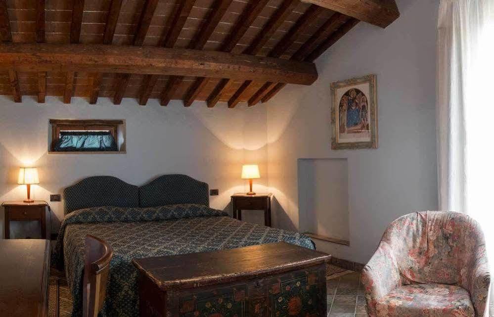 Country Hotel Poggiomanente Umbertide Exterior photo